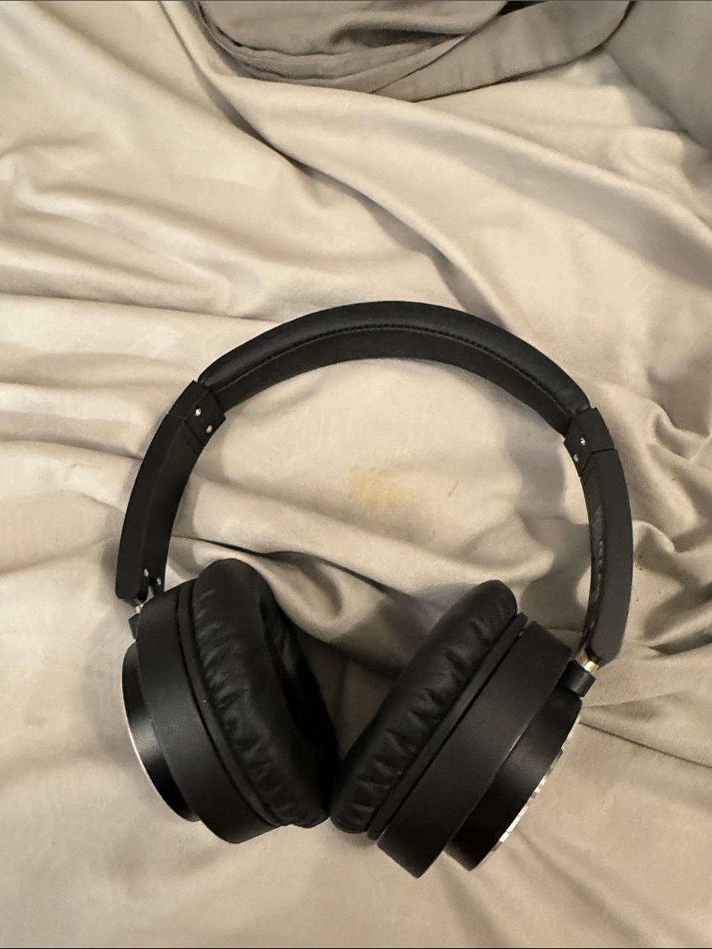 Premium Over-Ear Wireless Headphones - Black